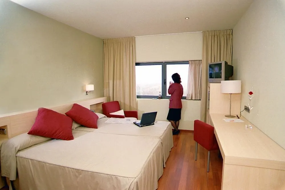 Hotel Les Torres Sant Esteve Sesrovires 3*,