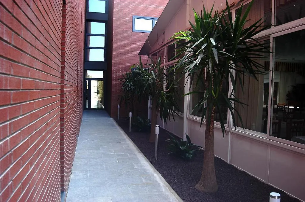 Hotel Les Torres Sant Esteve Sesrovires