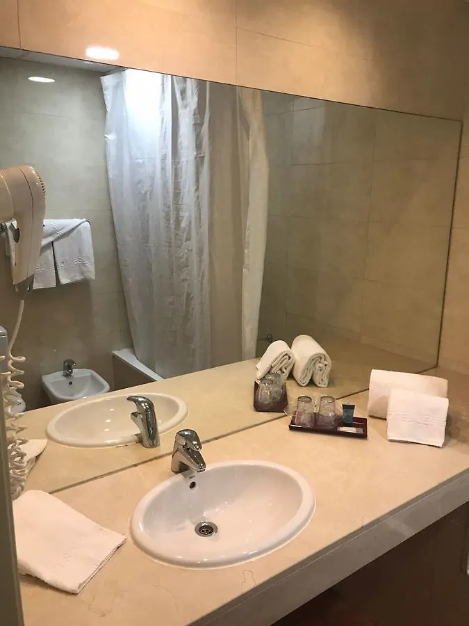 ***  Hotel Les Torres Sant Esteve Sesrovires Hiszpania