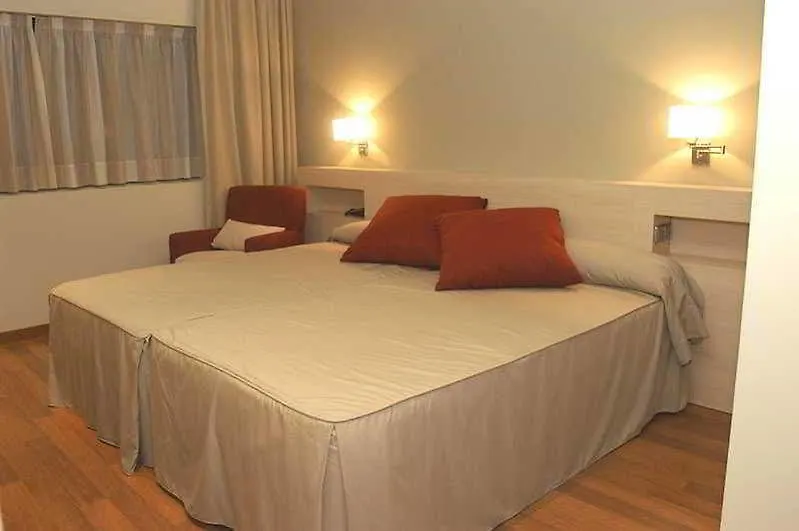 Hotel Les Torres Sant Esteve Sesrovires